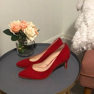 Gorgeous, suede red Kate Spade pump